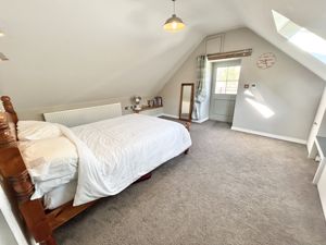 Photo 32- click for photo gallery